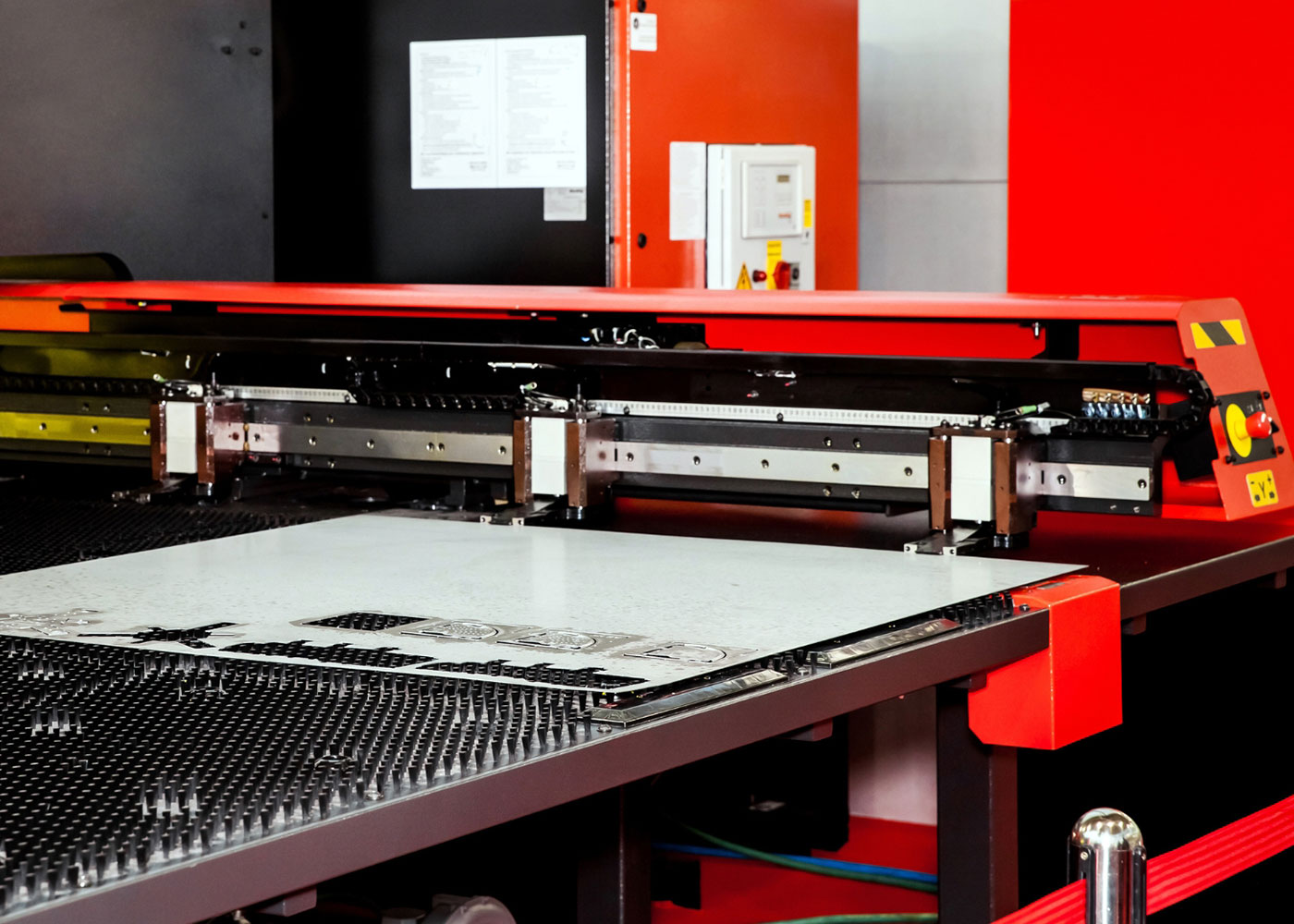 operator programming turret punch